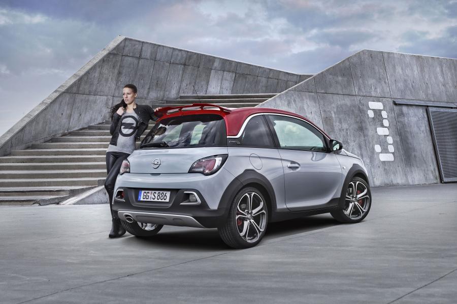  Opel Adam Rocks S 2015 года  (фото 8 из 13)